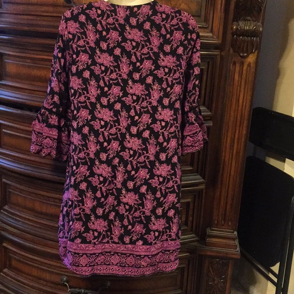 Dress - Picture 2 of 6